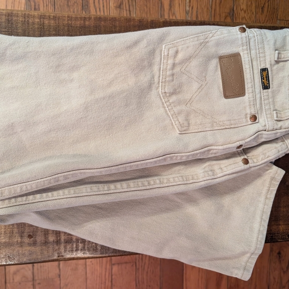 Wrangler Men's Bootcut Jeans in Cream - Picture 2 of 2